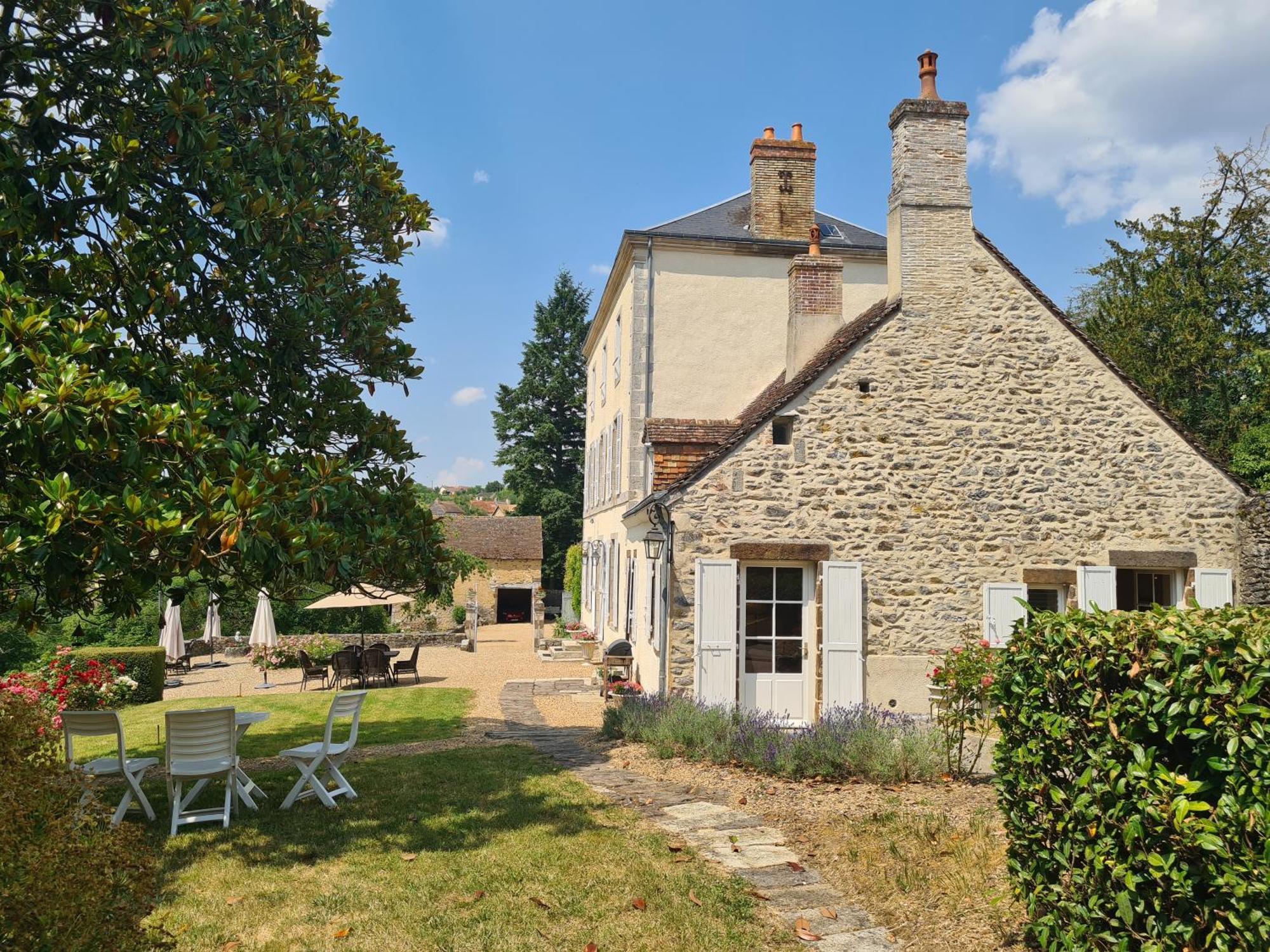 Le Clos De Paris Френе-сюр-Сарт Экстерьер фото